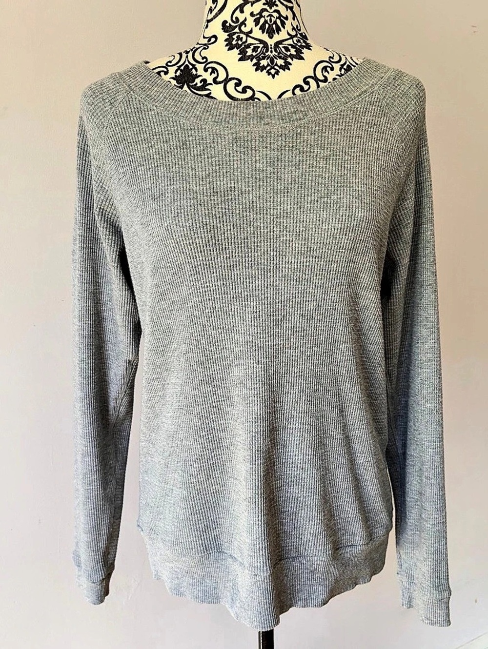Perfect Condition Tna Waffle Knit Long Sleeve Top Gray Size XS